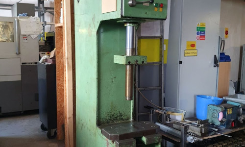 Hydraulic Press Zeulenroda PYE 10x250 (1962)