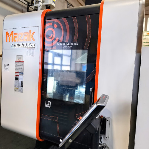Vertical Machining Center MAZAK VARIAXIS i-700T (2016)