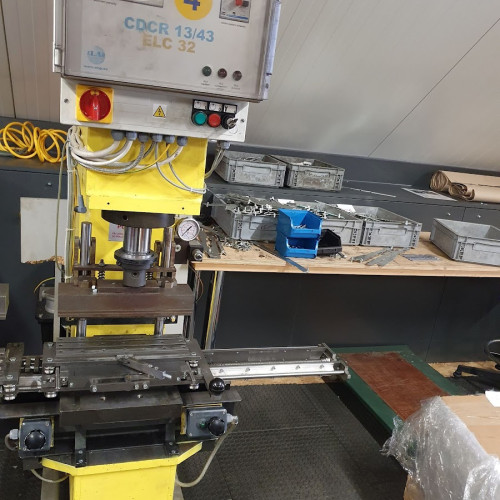 Prés hidraulikus Rakovnické tvářecí stroje s.r.o. CDCR 13/43-11 (2009)