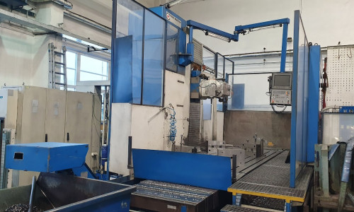 Fresatrice a banco TOS KUŘIM - OS, a.s. FSQ 125-S/A3 (2002)